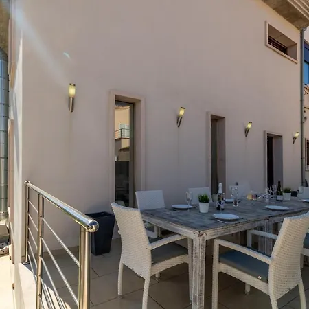 - 3818-01 Mallorca 칼라 라트자다