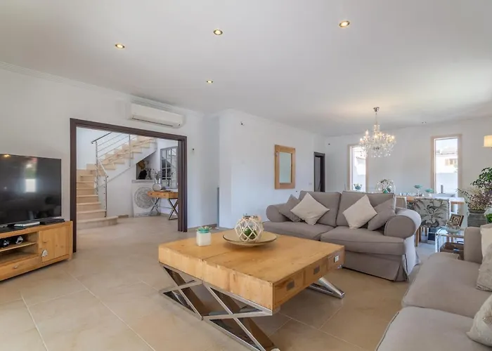 - 3818-01 Mallorca Feriehus